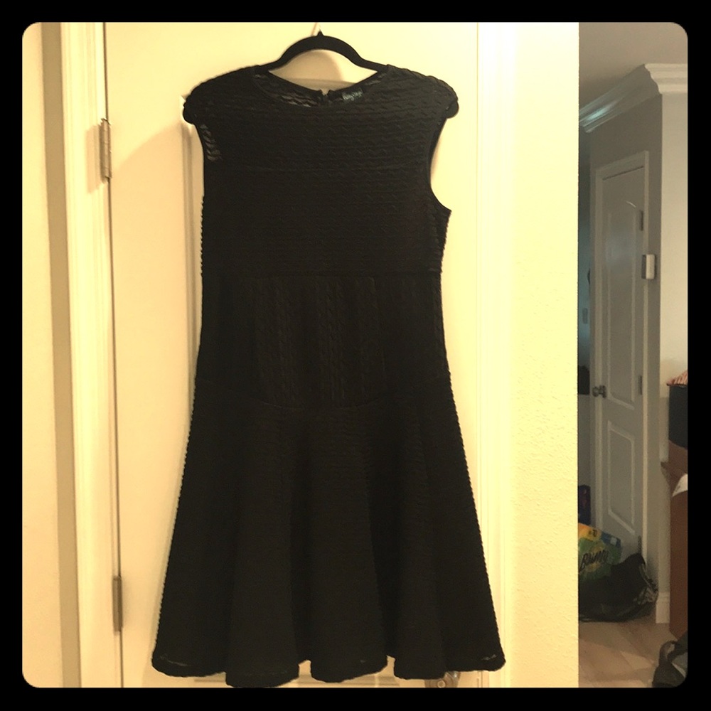 Gabby Skye Flirty Dress